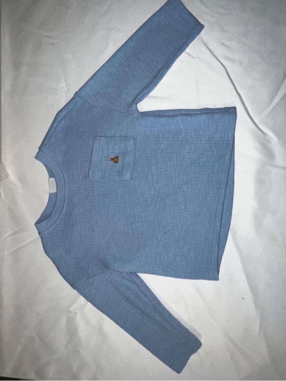 GAP LIGHT BLUE SWEATER.
2T size 
Used but in good condition.